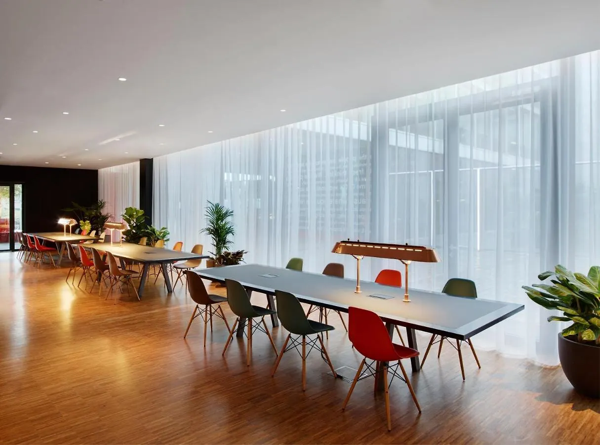 Citizenm Rotterdam Hotel 4*,
