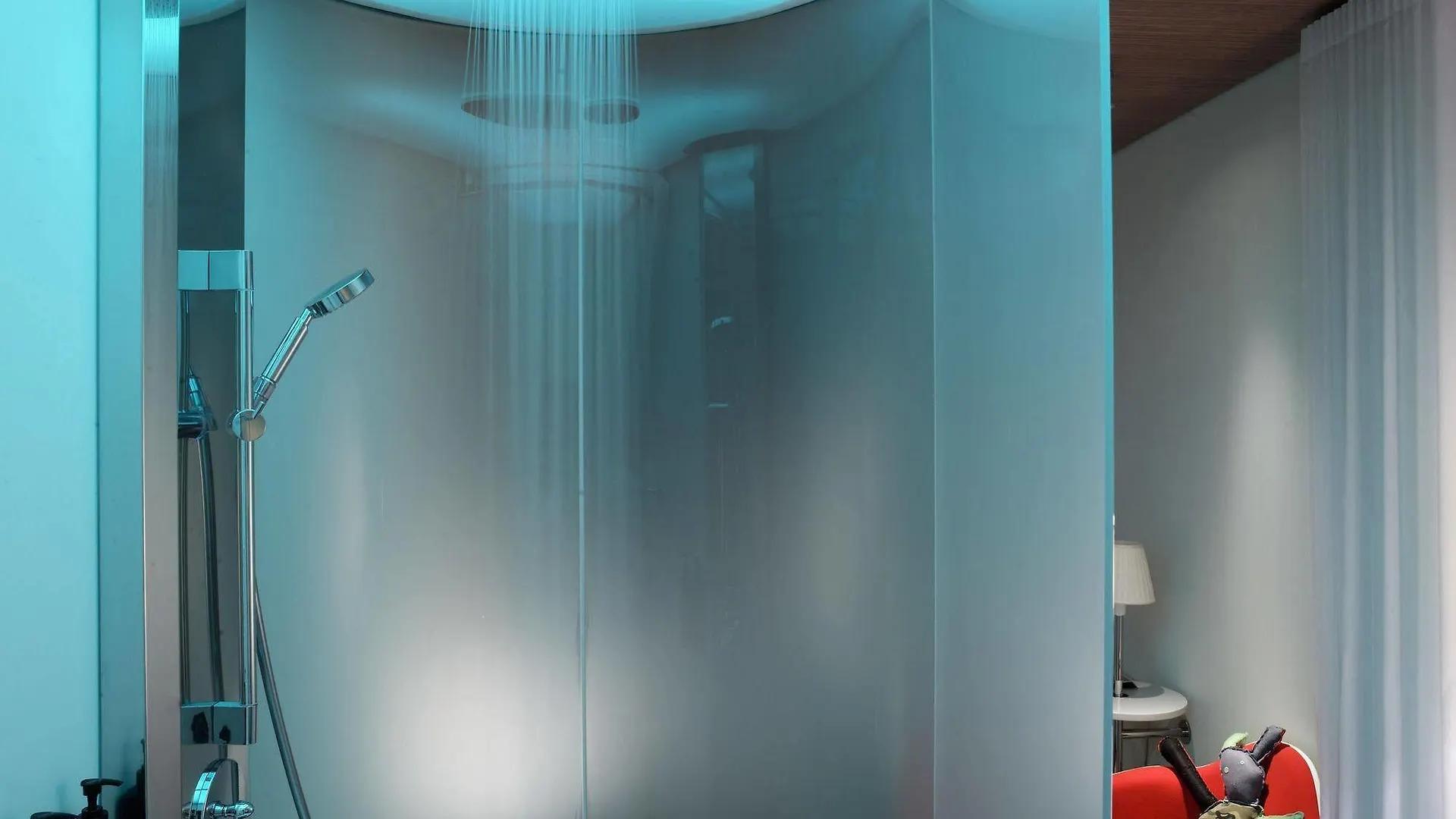 Citizenm Rotterdam Hotel 4*,